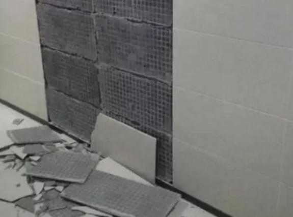 温江瓷砖空鼓维修公司分享下温江墙砖松动维修的知识
